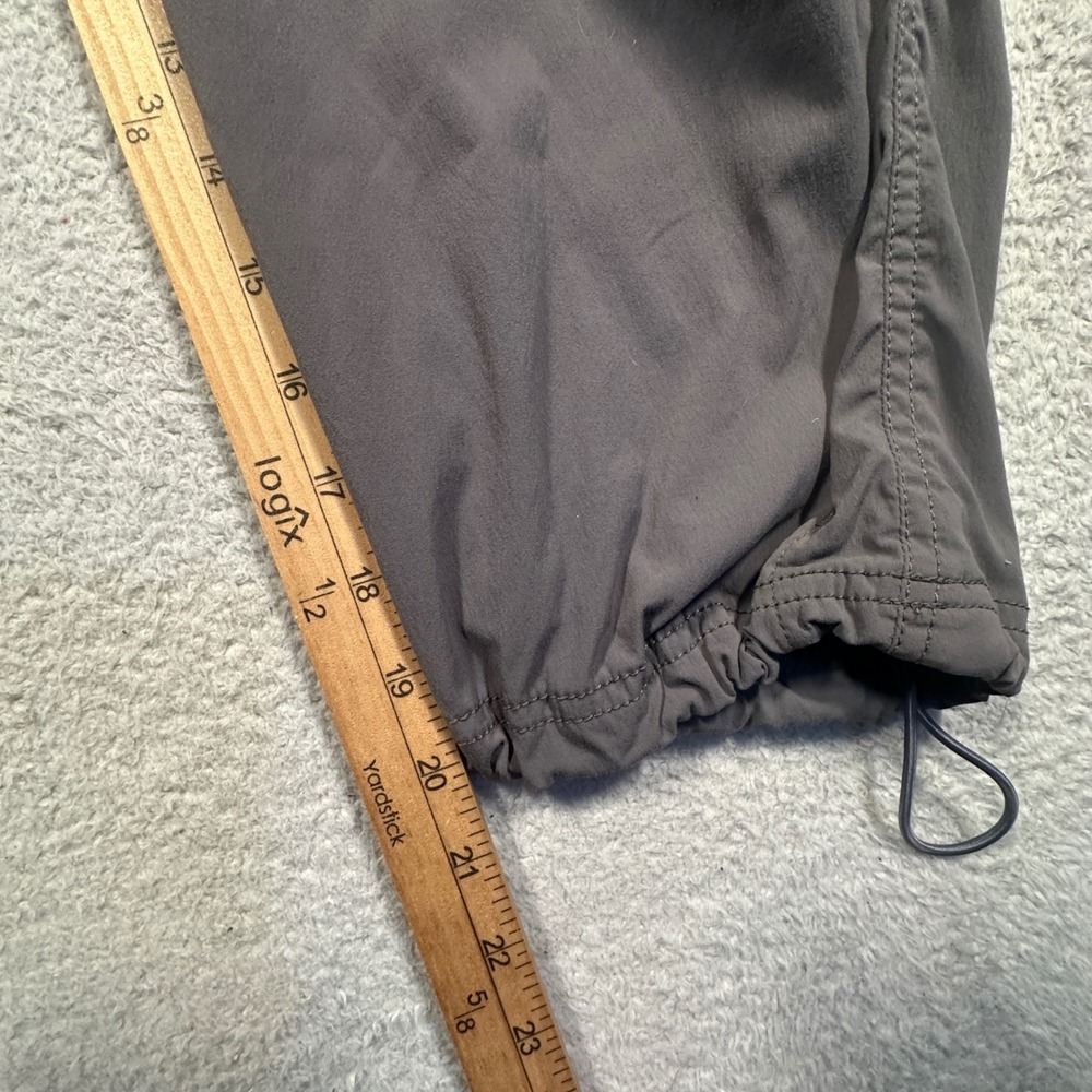 Eddie Bauer Travex Pants Women 6‎ Gray Capri Cargo Hiking Outdoor Utility Bungee - Picture 8 of 9